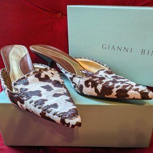 Gianni Bini Darlyn Cow Print Kitten Heels 10M